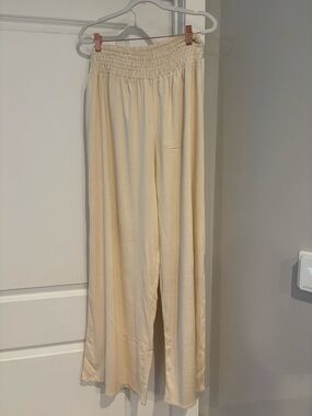 Forever 21 Cream Elastic Waist Wide-Leg Pants